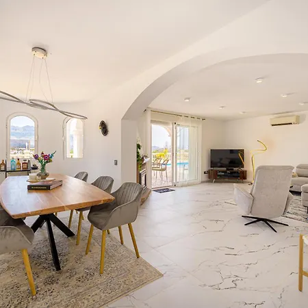 Rasolera Villa Foyes Blanques
